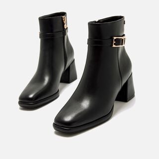 Botines de tacon de Mujer modelo NEROLA de MARIAMARE