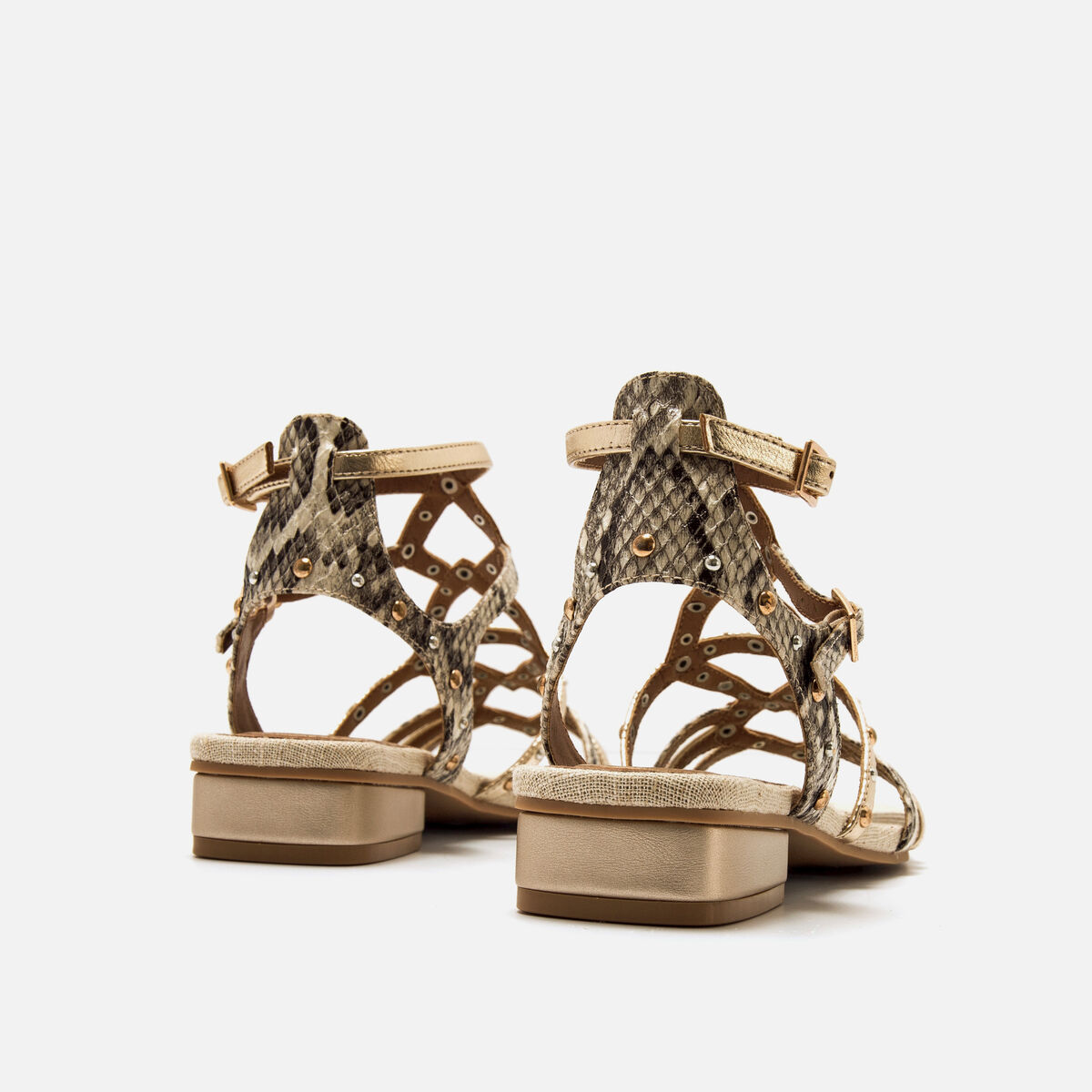 Sandalias planas de Mujer modelo CASIT de MARIAMARE image number 2