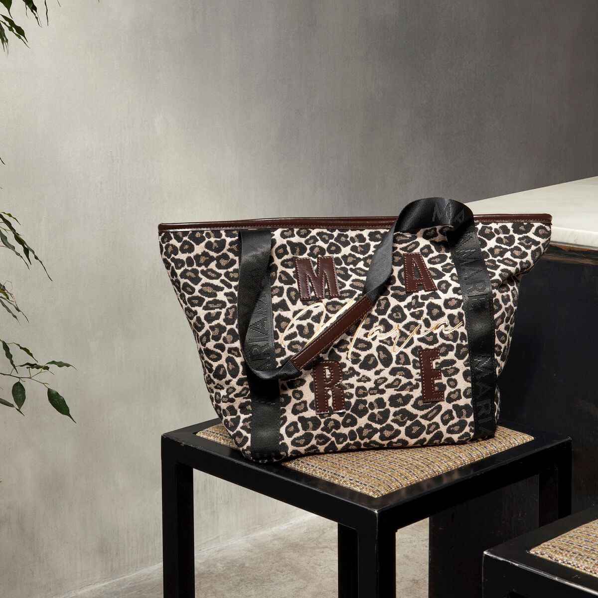 Bolsos de Mujer modelo GOLDER de MARIAMARE image number 2