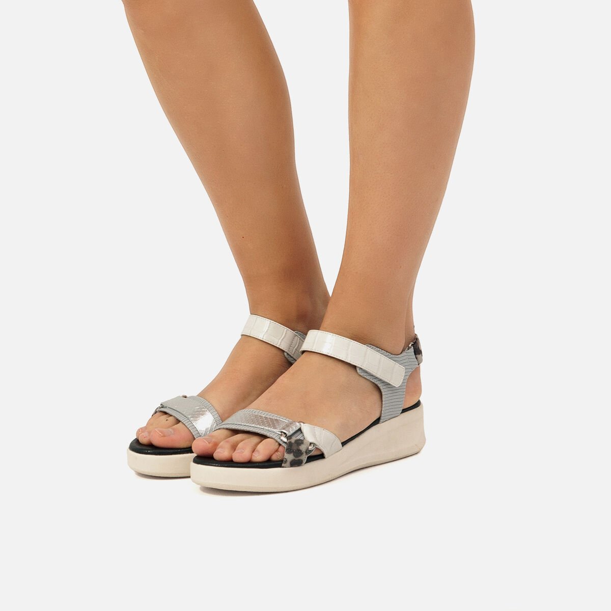 Sandalias de cuna de Mujer modelo DELIA de MARIAMARE image number 2