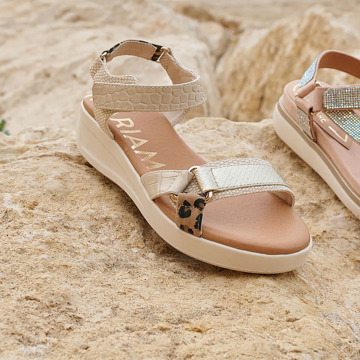 Sandales compensees pour Femme modèle DELIA de MARIAMARE image number 1